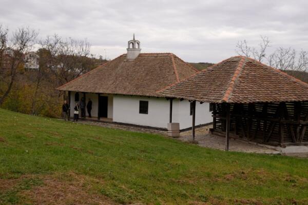 Ovo je rodna kuća jednog od najpoznatijih srpskih vojvoda: Pogledajte samo kako izgleda (FOTO/VIDEO)