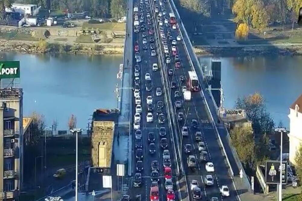 Gužvanjac na sve strane! Na beogradskim ulicama nema igla gde da padne, ovi delovi grada blokirani (FOTO)