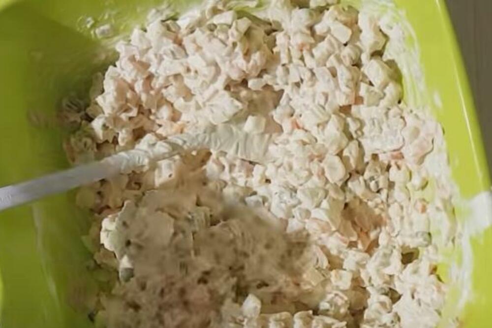 DIŽE IZ "MRTVIH": Zbog OVOGA se francuska salata često poslužuje za Novu godinu! (RECEPT)