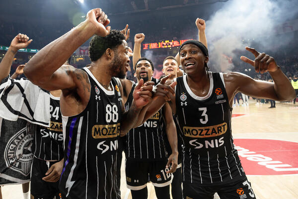 Razgalio Grobare: Partizan na F4 Evrolige?