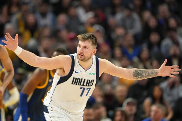 Istorijsko veče u NBA! Magični Luka Dončić i rekord Dalasa i Voriorsa!