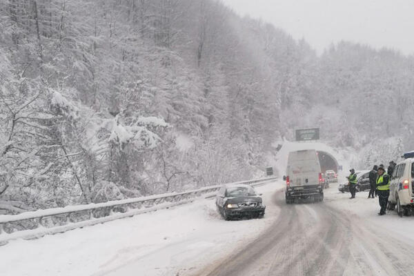 AMSS izdao hitno upozorenje: Vozačima se savetuje dodatan oprez na putevima!