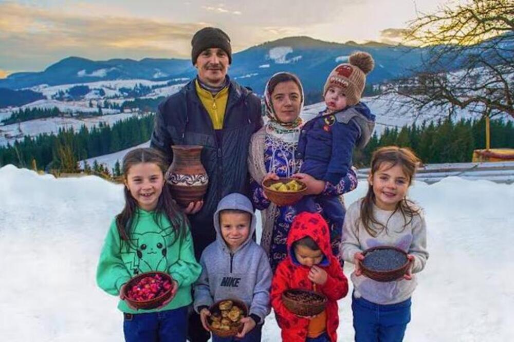 Dimitrije i Svetlana život u gradu zamenili prelepim seocetom! Imaju 5 dece, ali ono što šokira je.... (VIDEO)