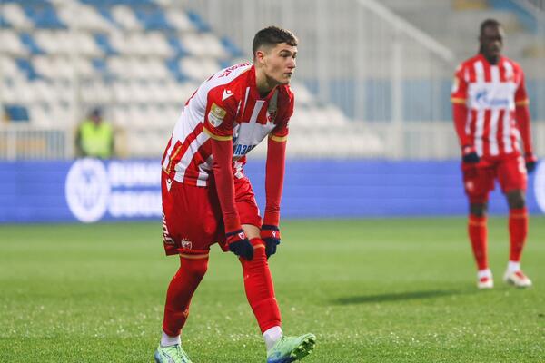 Maksimovića ponovo hoće bundesligaš i Salcburg - Zvezda možda spušta cenu? (Foto)