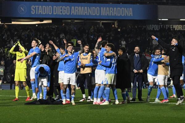 Juventus pao podno Vezuva! Napoli posle preokreta vezao šestu pobedu , Vlahović zamenio strelca debitanta (Video)