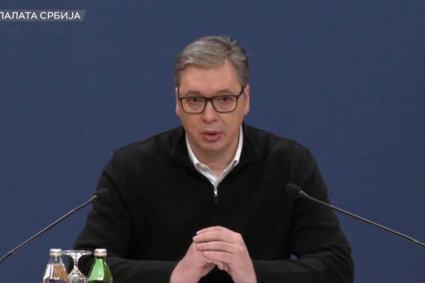 "Otvoren sam za obe opcije - ili nova vlada ili izbori": Aleksandar Vučić se obratio nakon vanredne sednice Vlade