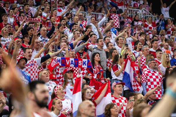 Zagreb na nogama: Hrvatska u finalu Svetskog prvenstva!