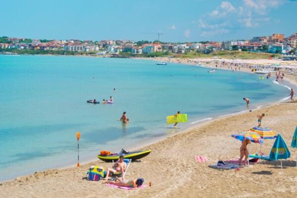 Ako želite da odmorite tokom proleća, ovaj grad će vam pružiti sve: Jedan od najjeftinijih, a kao iz bajke! (FOTO)